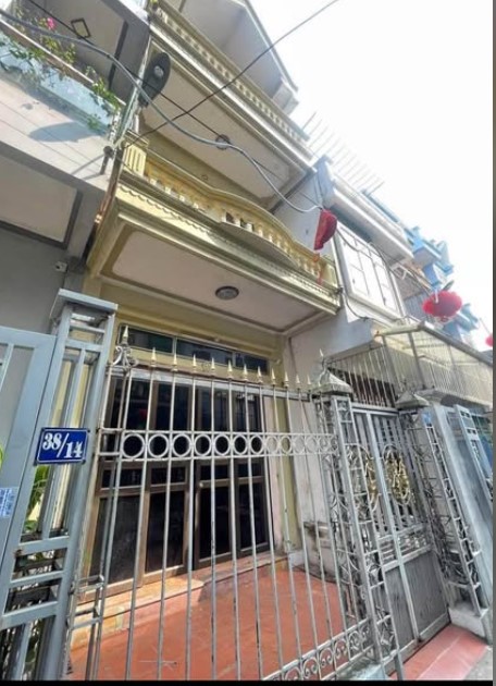 NHÀ 3 TẦNG NGÕ ĐẶNG VIỆT CHÂU GIÁ TỐT HƯỚNG ĐÔNG NAM