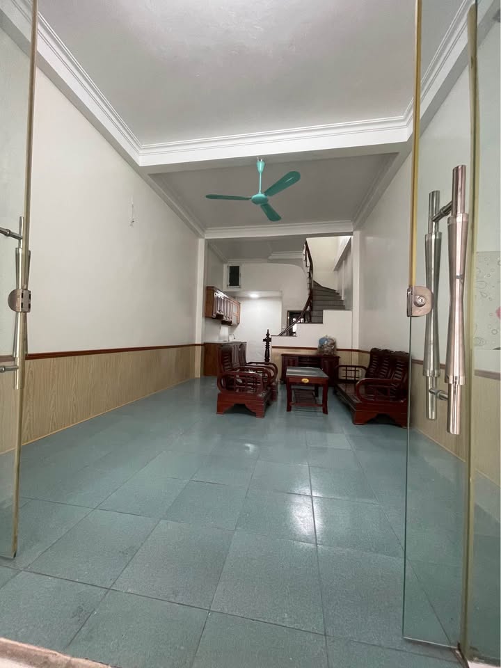  Chính chủ cần tiền gửi bán nhà đầu ngõ Phù Nghĩa